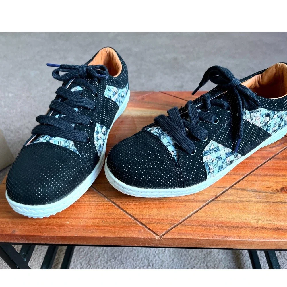 Bernie Mev Womens‎ Black Woven Dotted Low Top Sneakers Size 38/7 Lace Up Shoes
